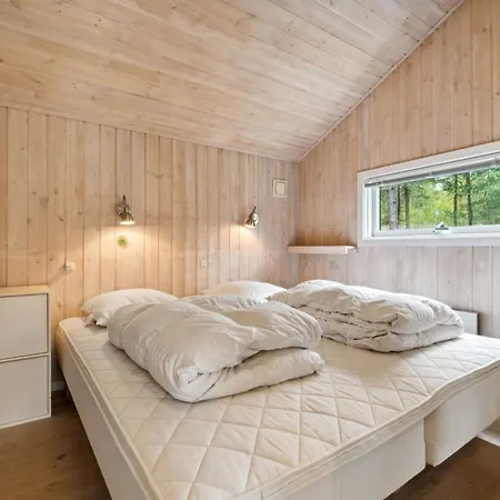 Tilje - 800m From The Sea By Interhome
